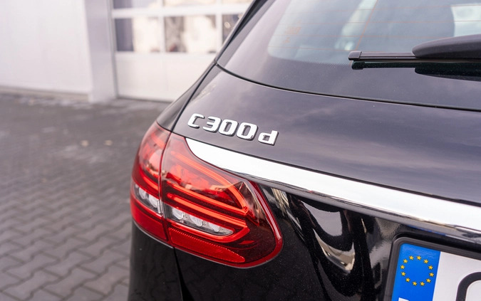 Mercedes-Benz Klasa C cena 85900 przebieg: 215000, rok produkcji 2019 z Bydgoszcz małe 137